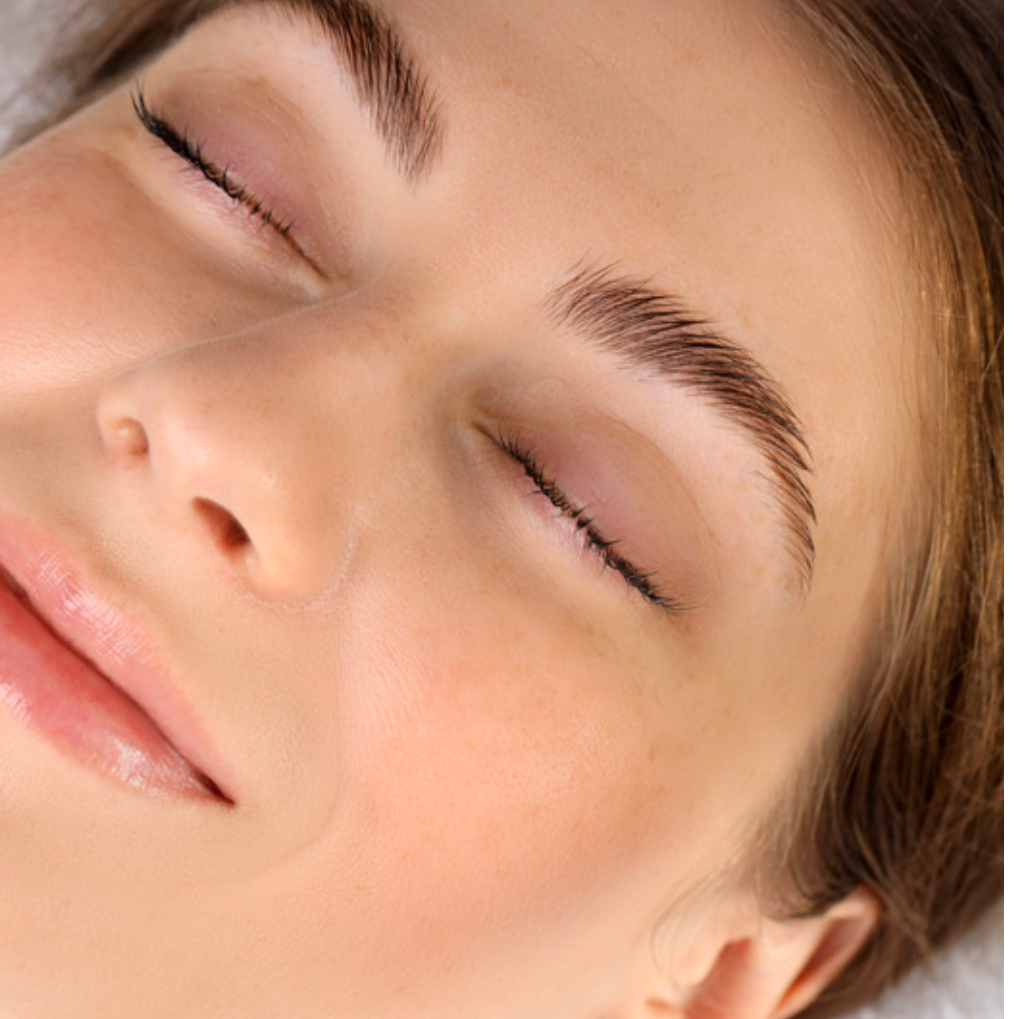 Eye tint and lash lift